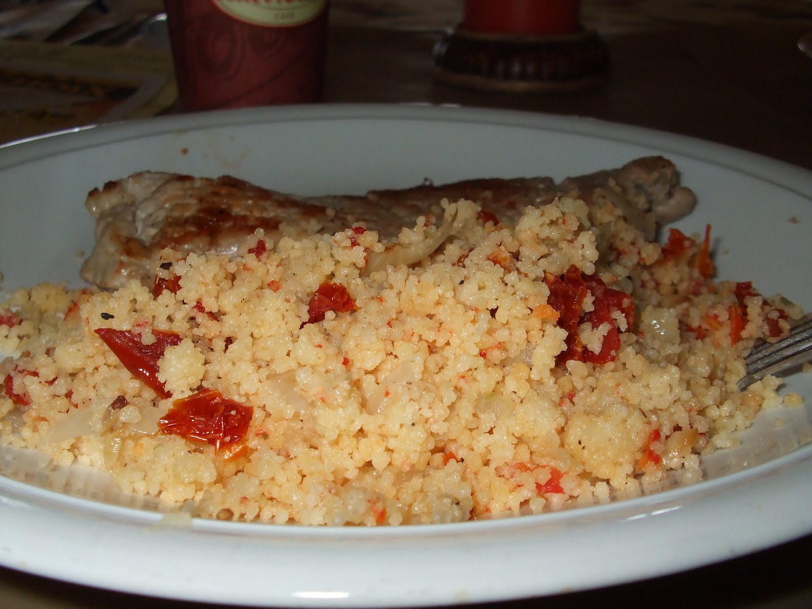 Dans les casseroles de GG Couscous au tomates séchées