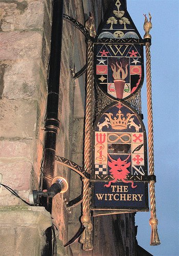 [the+witchery+01.jpg]