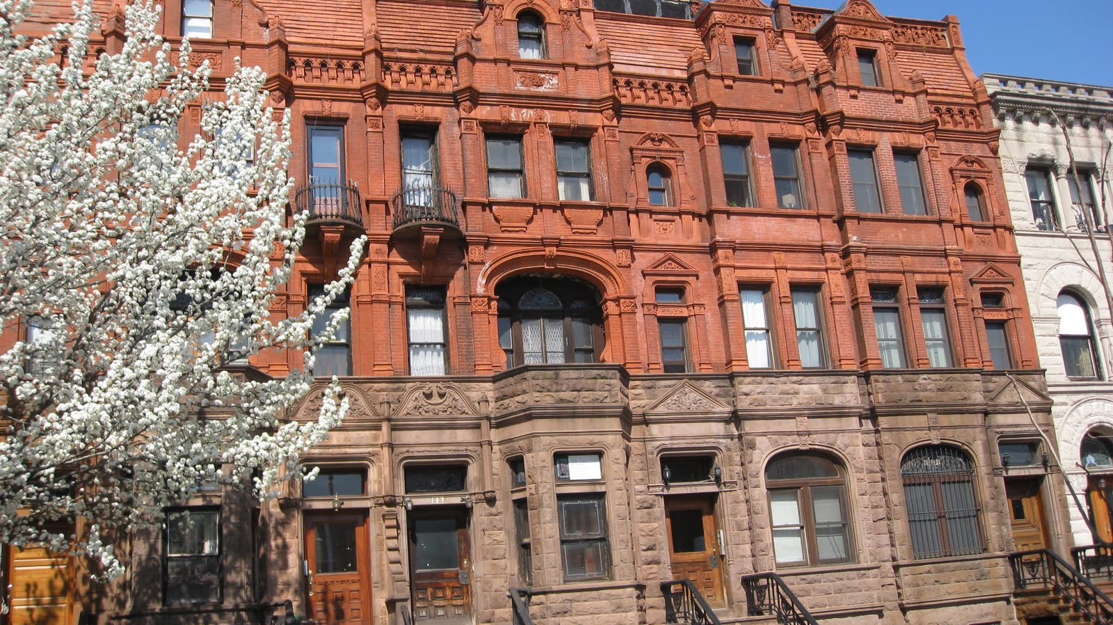 Trail Tramps: Harlem NY Architectural Highlights Walk