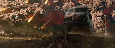 Кадр из фильма 2012: извержение вулкана, трейлер