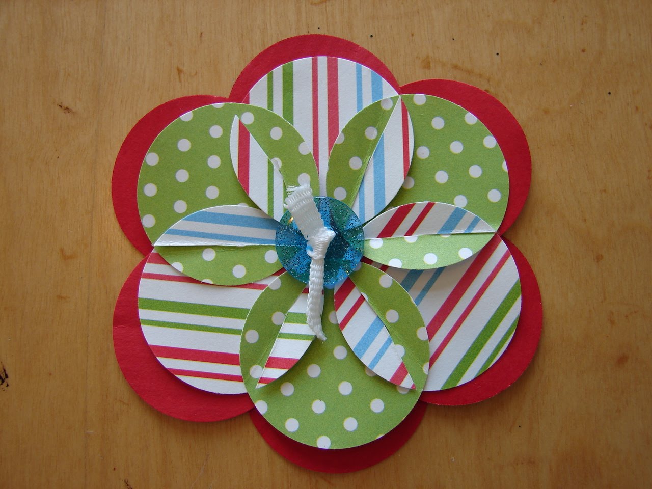 She's a Sassy Lady: Bloom - A flower tutorial!
