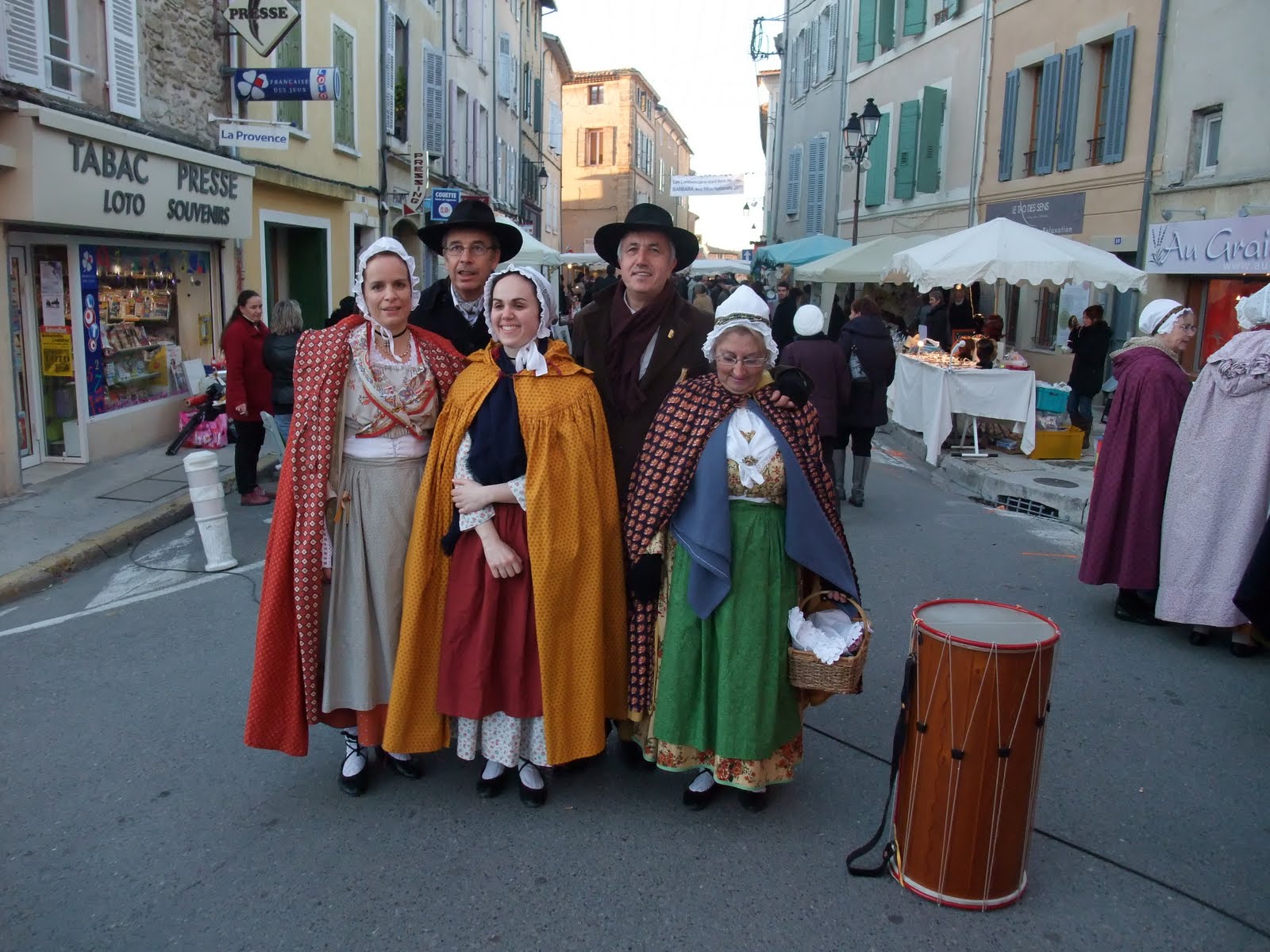Lou Galoubet: le marché de Noël à Lambesc