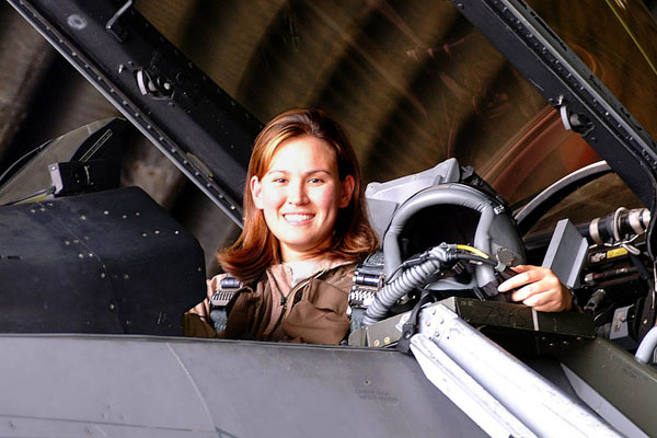 [Mulheres+na+aviação+militar5.jpg]