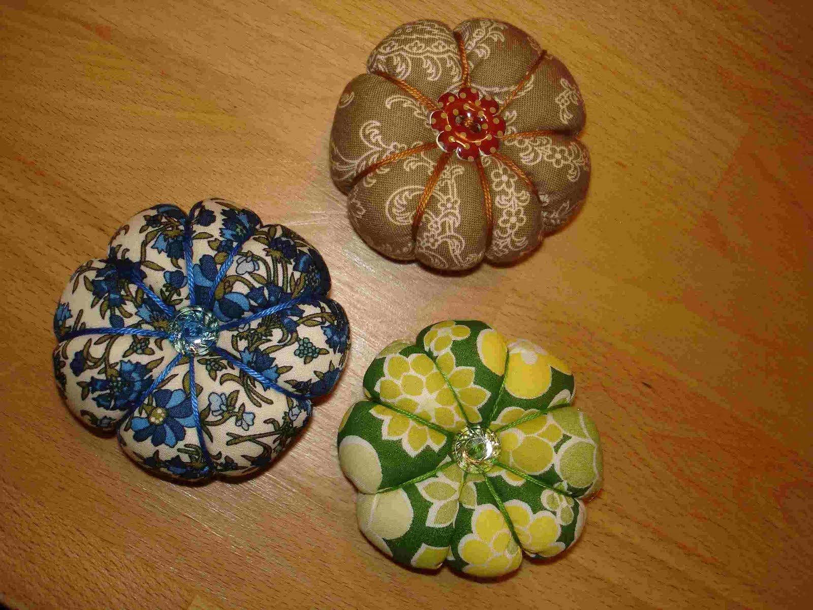 [Pregadeiras#1;#2;#3.JPG]