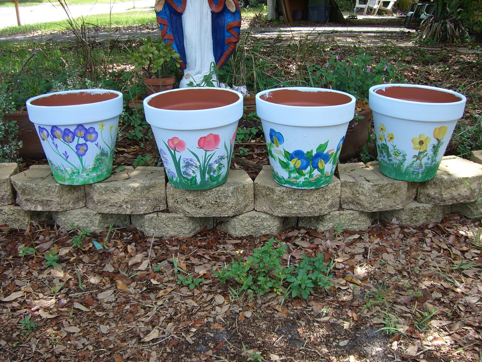 Farmers Heart in an Urban setting Paint old flower pots or new plain ones