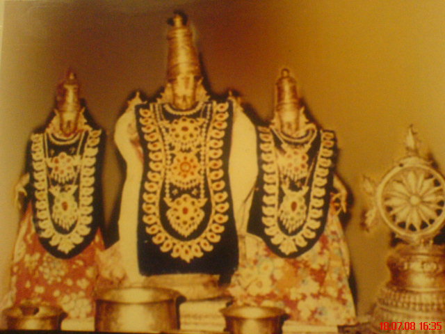 Urchavar idols of Perumal Temple