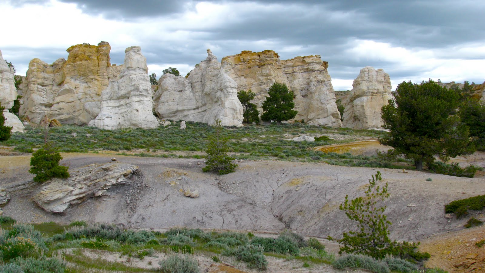 Castle Gardens Wyoming Hike To A To A Magnificent Archeological Treasure In