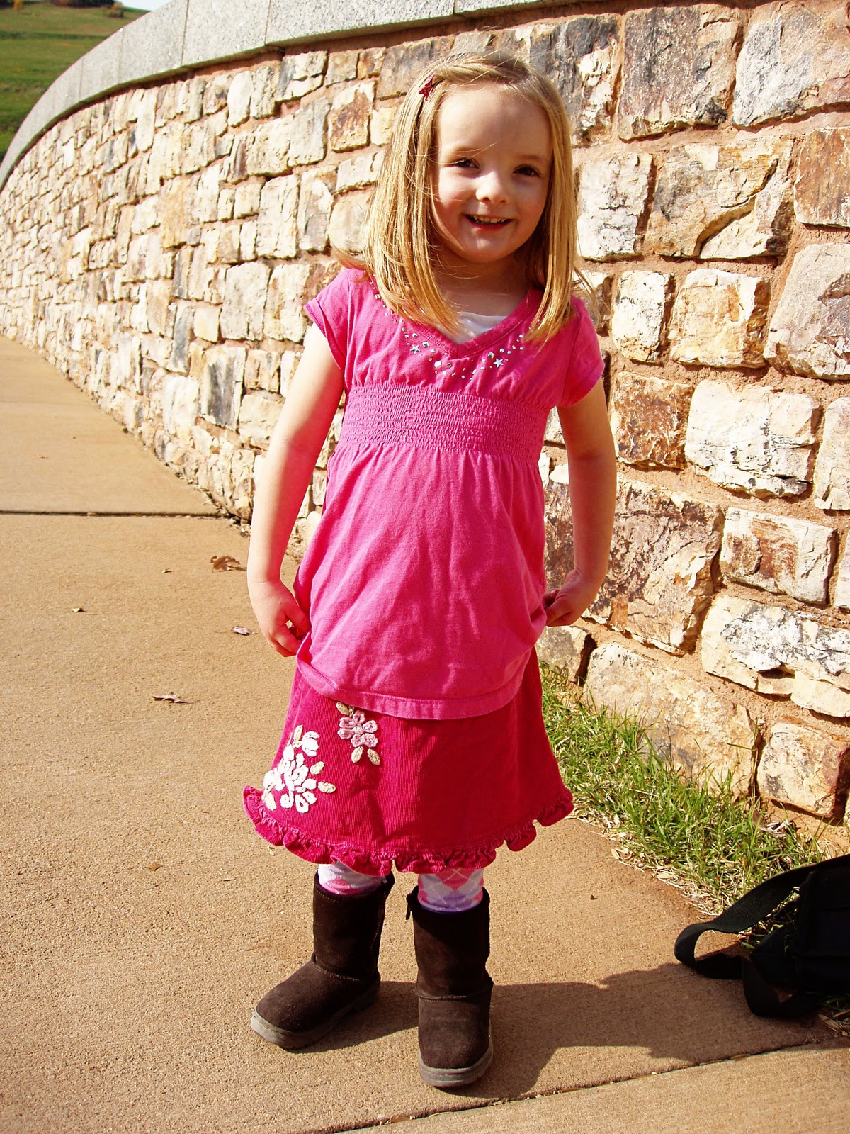 The Shoestring Diaries Easy little girl skirt and leggings