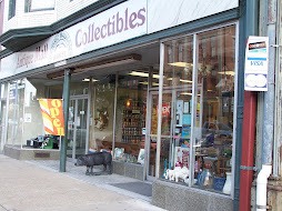 Aisles & aisles of antiques!