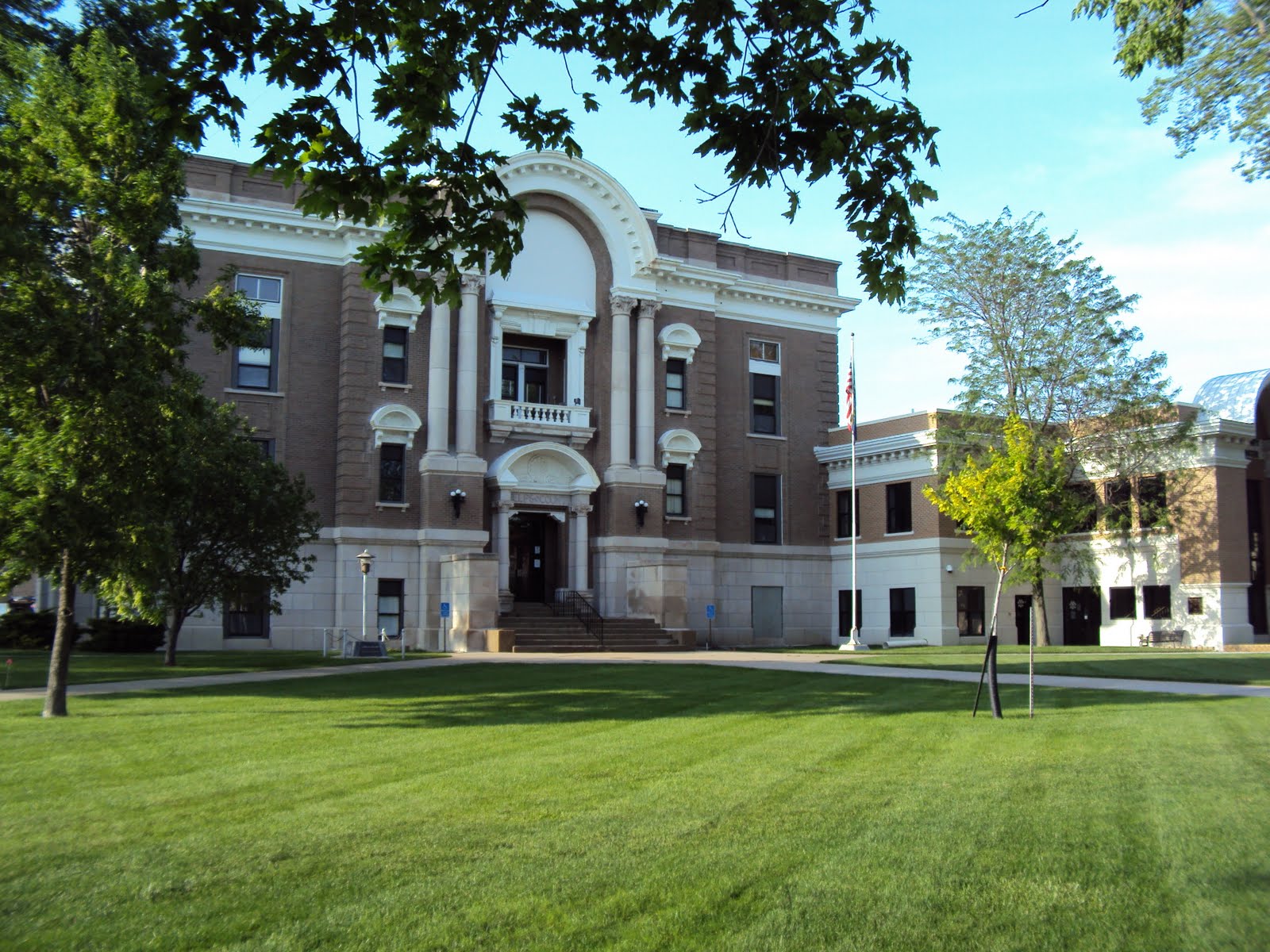 Life in a small Mississippi Town/Small Nebraska town My sentimental