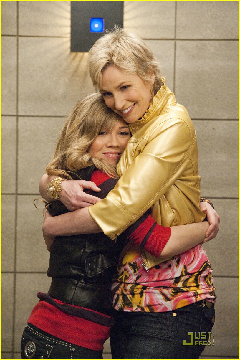 iCarly Ever: Novas fotos de iSam Mom