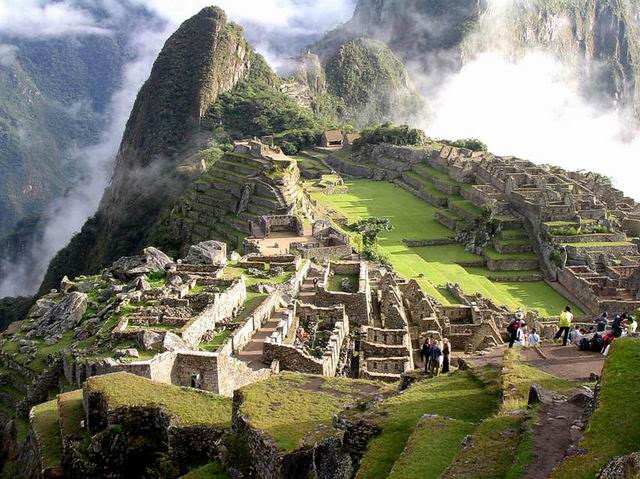 Machu Picchu- Sebuah Kota Diatas Awan, Peru