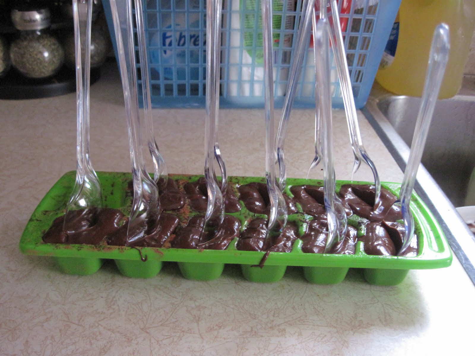 Insert Coffee DIY Hot Chocolate Spoons