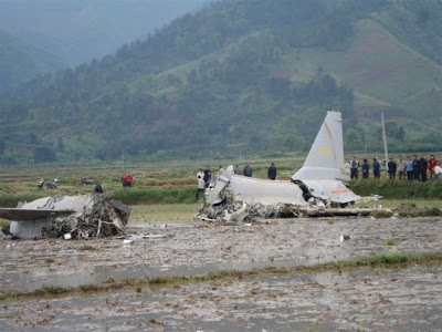 Photos of J-10 crash on 2007