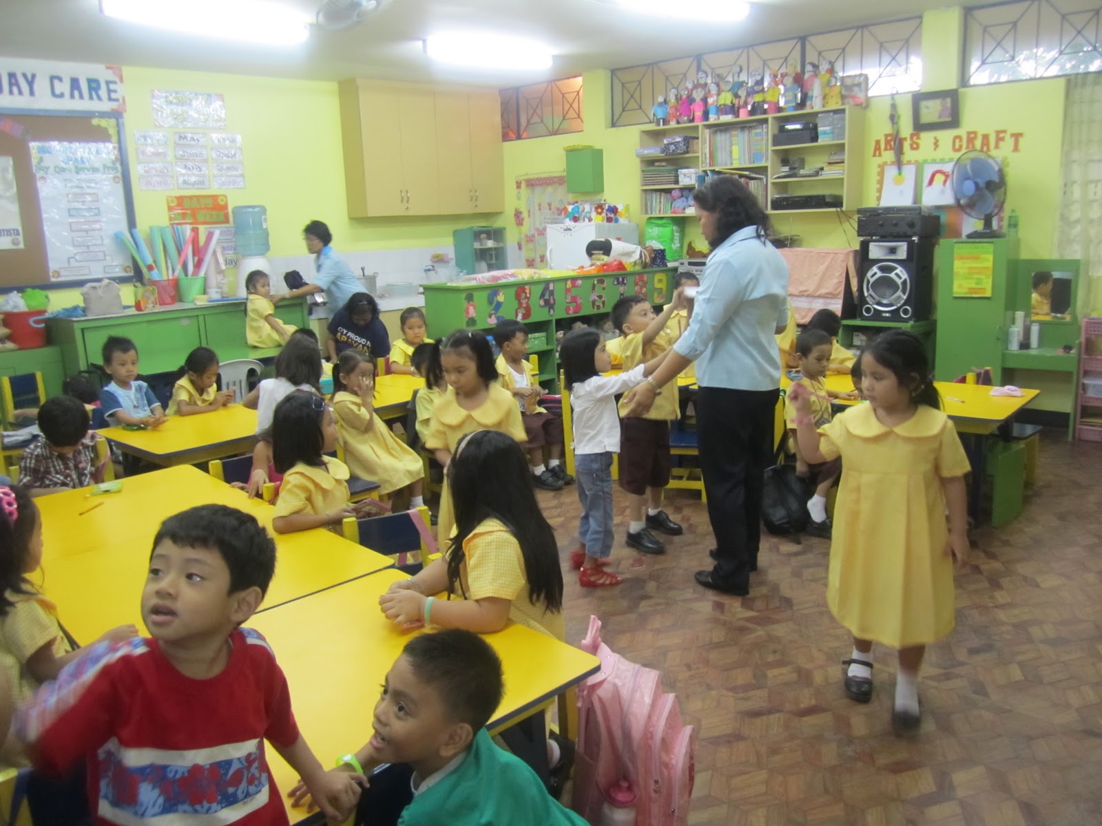 free kindergarten lesson offered by the department of education for