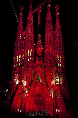Travel and Vacation Abodes: Temple Expiatori de la Sagrada Família in ...