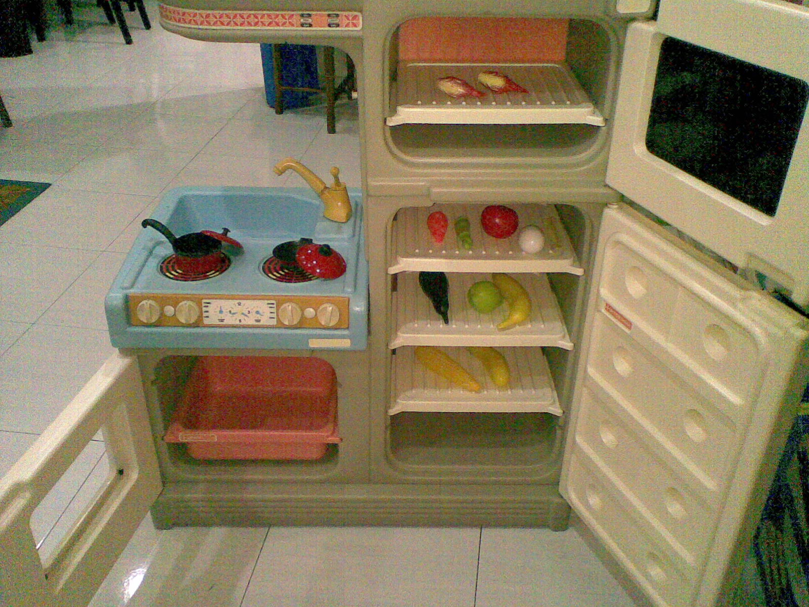 step 2 kitchen cabinet