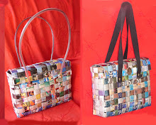 22- Con manija plástica. 23- Con tira acrílica