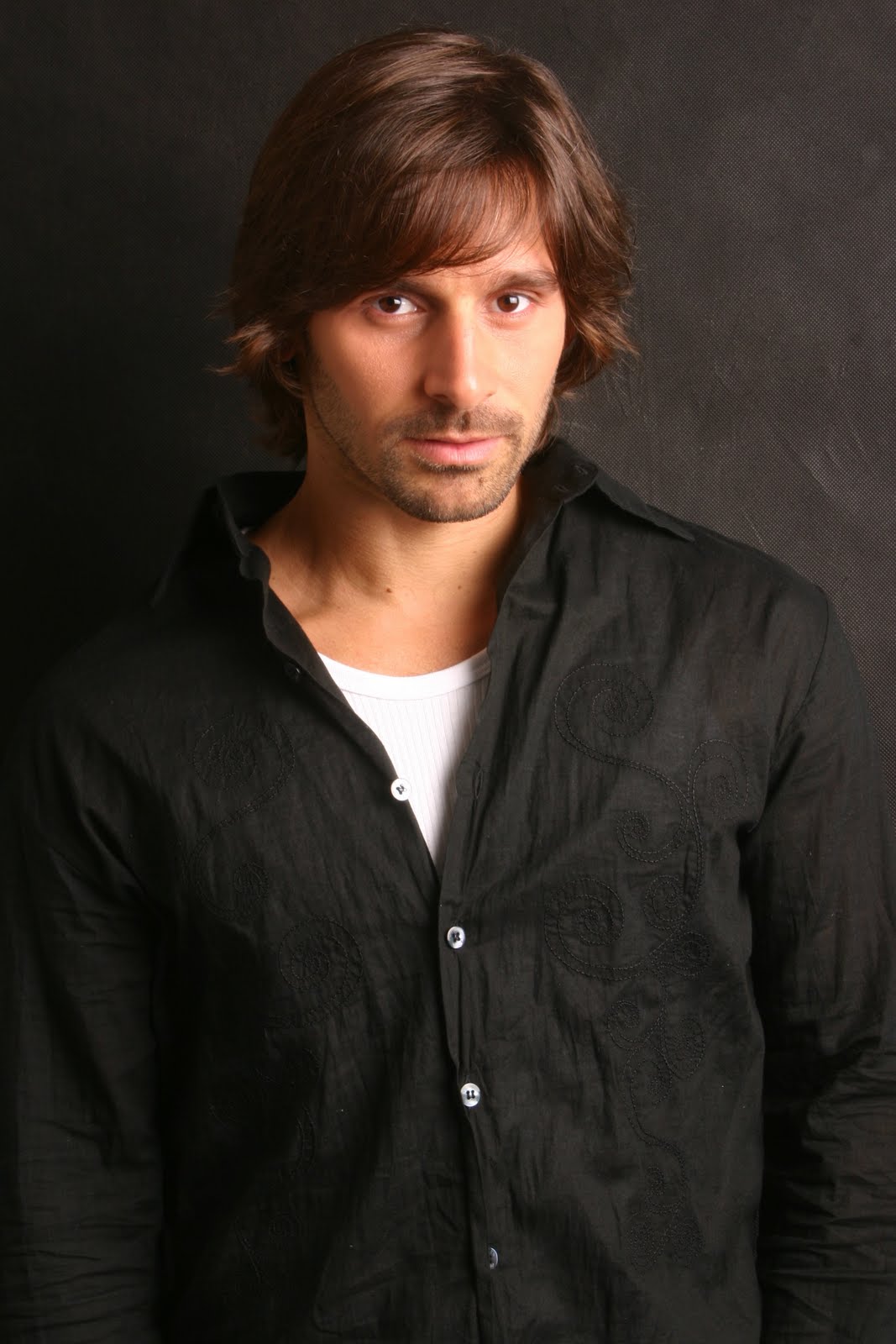 http://2.bp.blogspot.com/_4K4GuetSjEo/TSIrlCnpiII/AAAAAAAAAGE/YX_zq_0PYTo/s1600/Murilo_-%2BLe%2Bpra%2Bmim.jpg