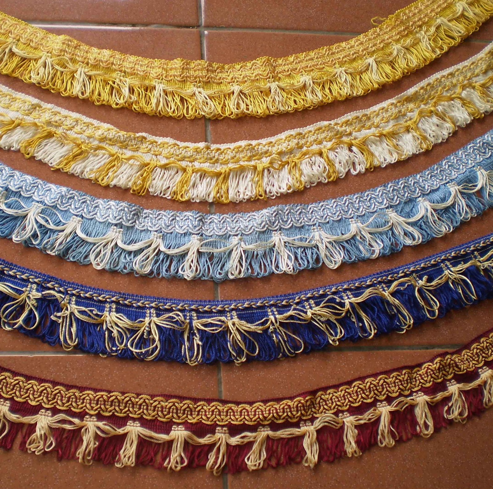 GROSIR BERBAGAI MACAM RENDA: ANEKA RENDA DENGAN HARGA GROSIR