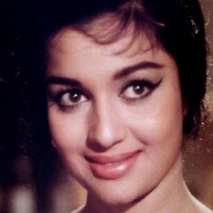Dear Bollywood: Asha Parekh Actress, Biography, Movies & Pictures