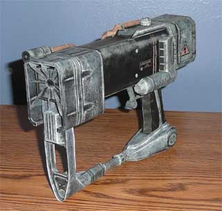 AEP7 Laser Pistol Papercraft