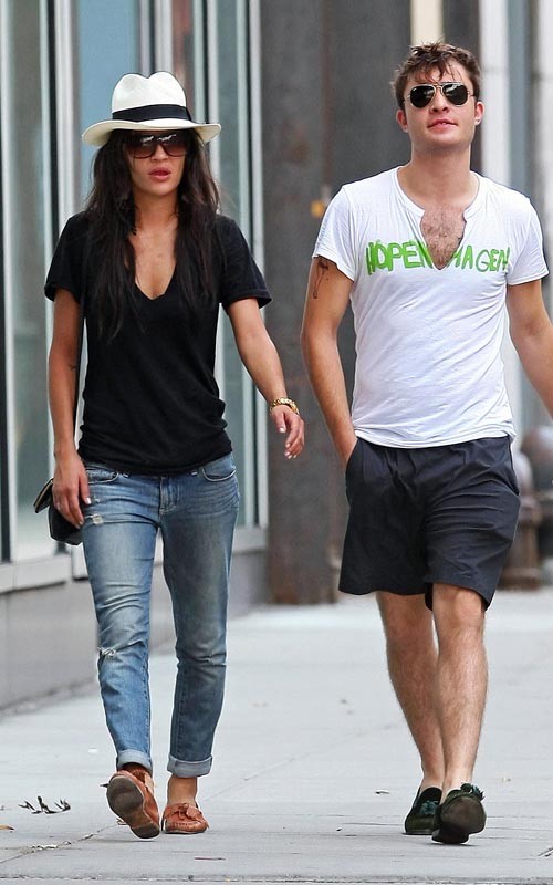 TeenCelebBuzz: Jessica Szohr & Ed Westwick: NYC Couple