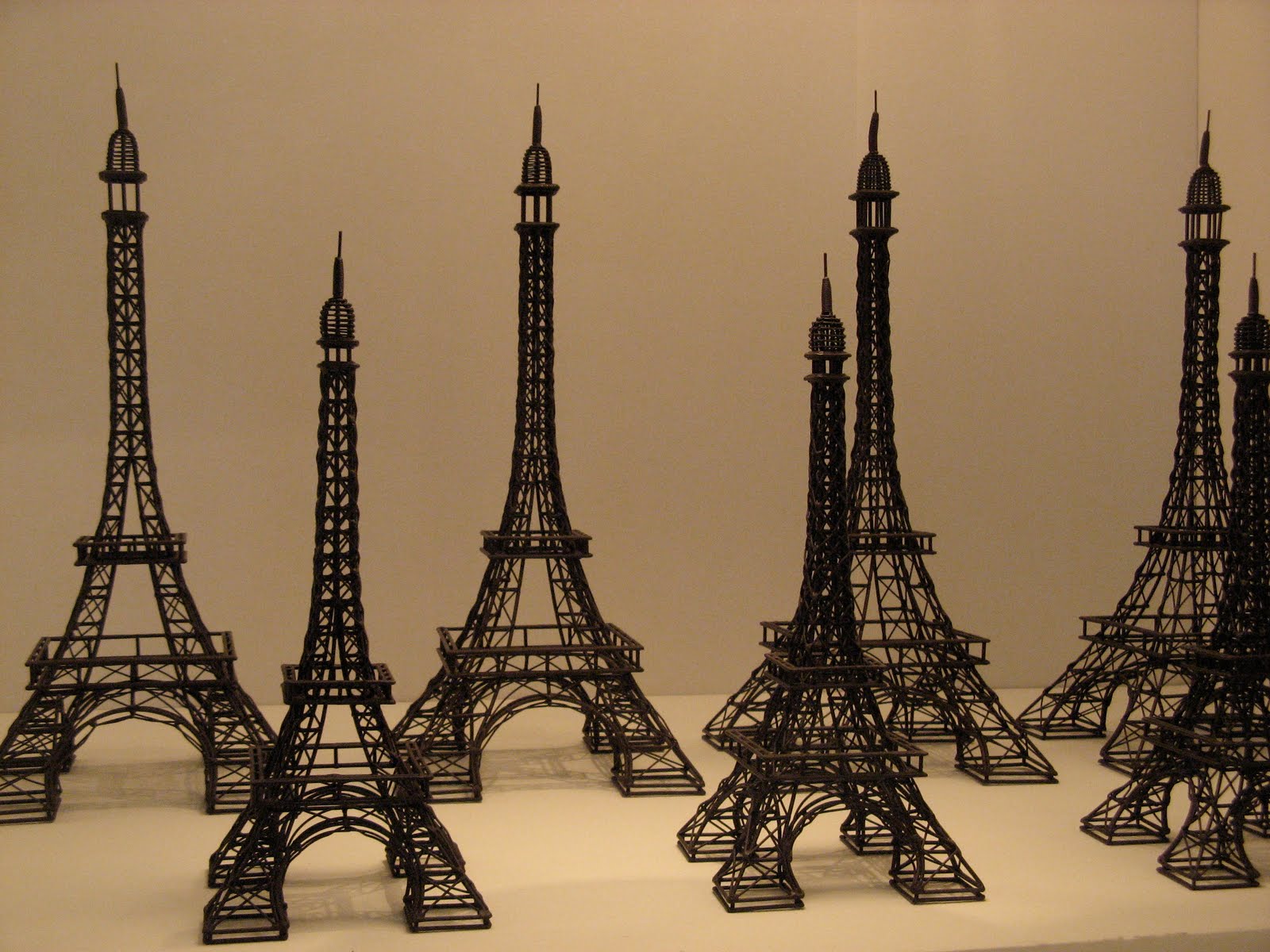 déco les incontournables de flo: DECO la Tour Eiffel dans votre salon