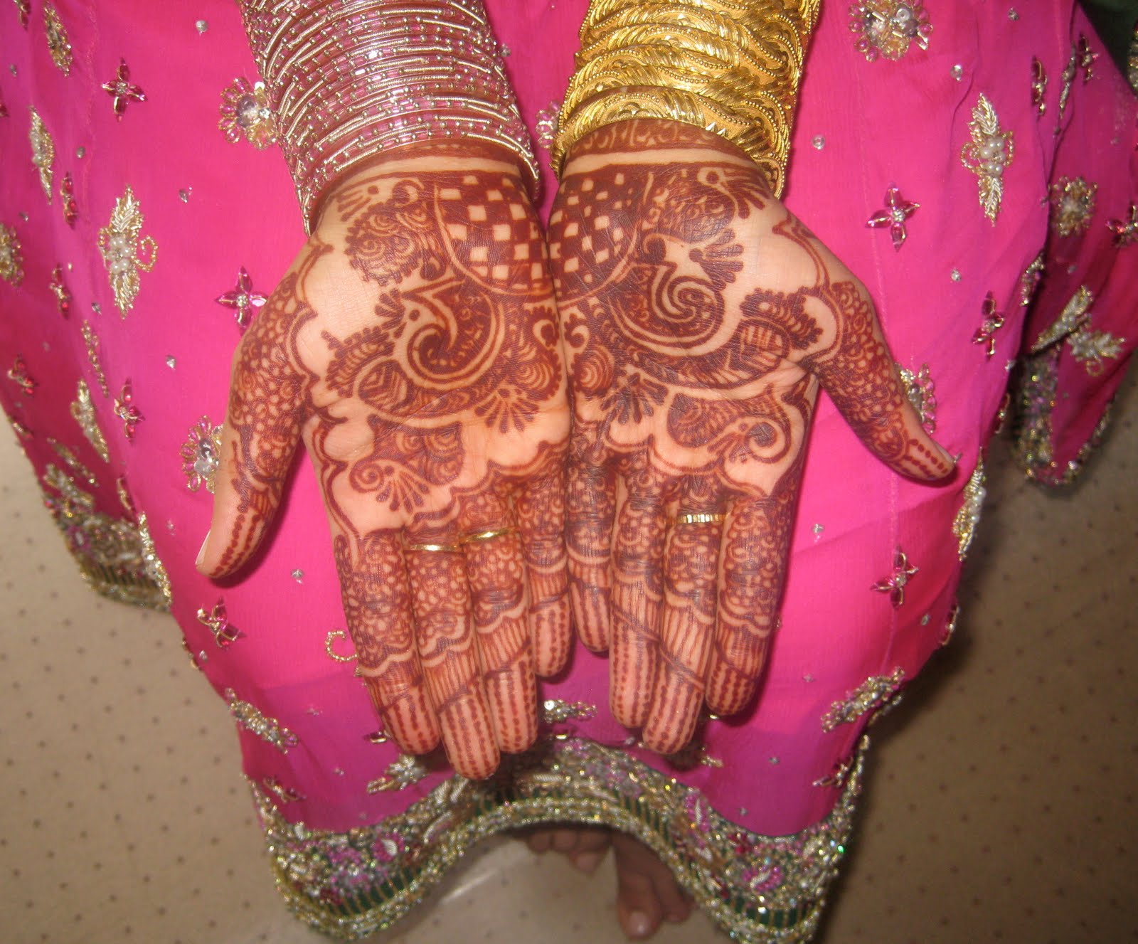 Edmonton Henna Fatima's MehndiPhotography by Suzymack