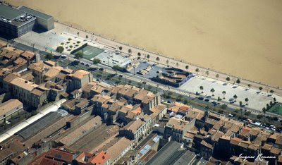 Vue aérienne des quais des Chartrons au niveau du roller skate parc