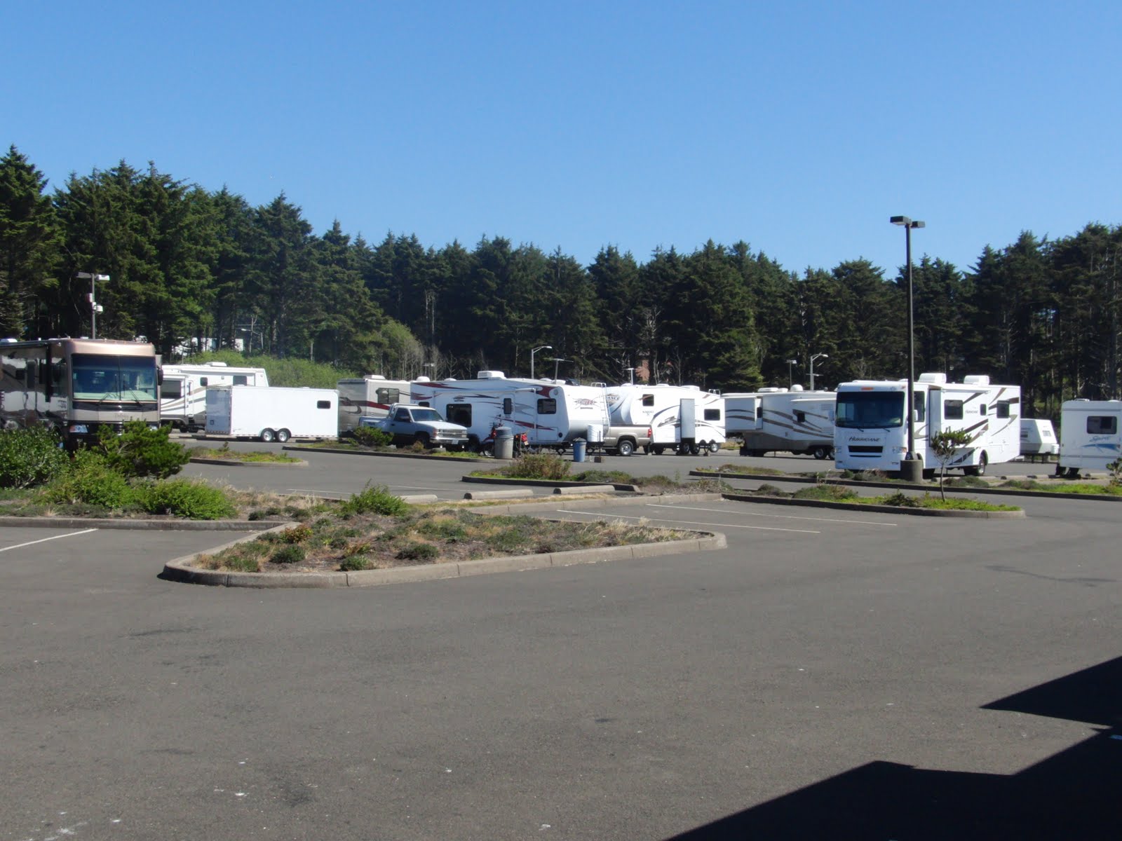 RV along the Oregon Coast ChinookWinds Casino & Outlet Stores, Lincoln City, OR