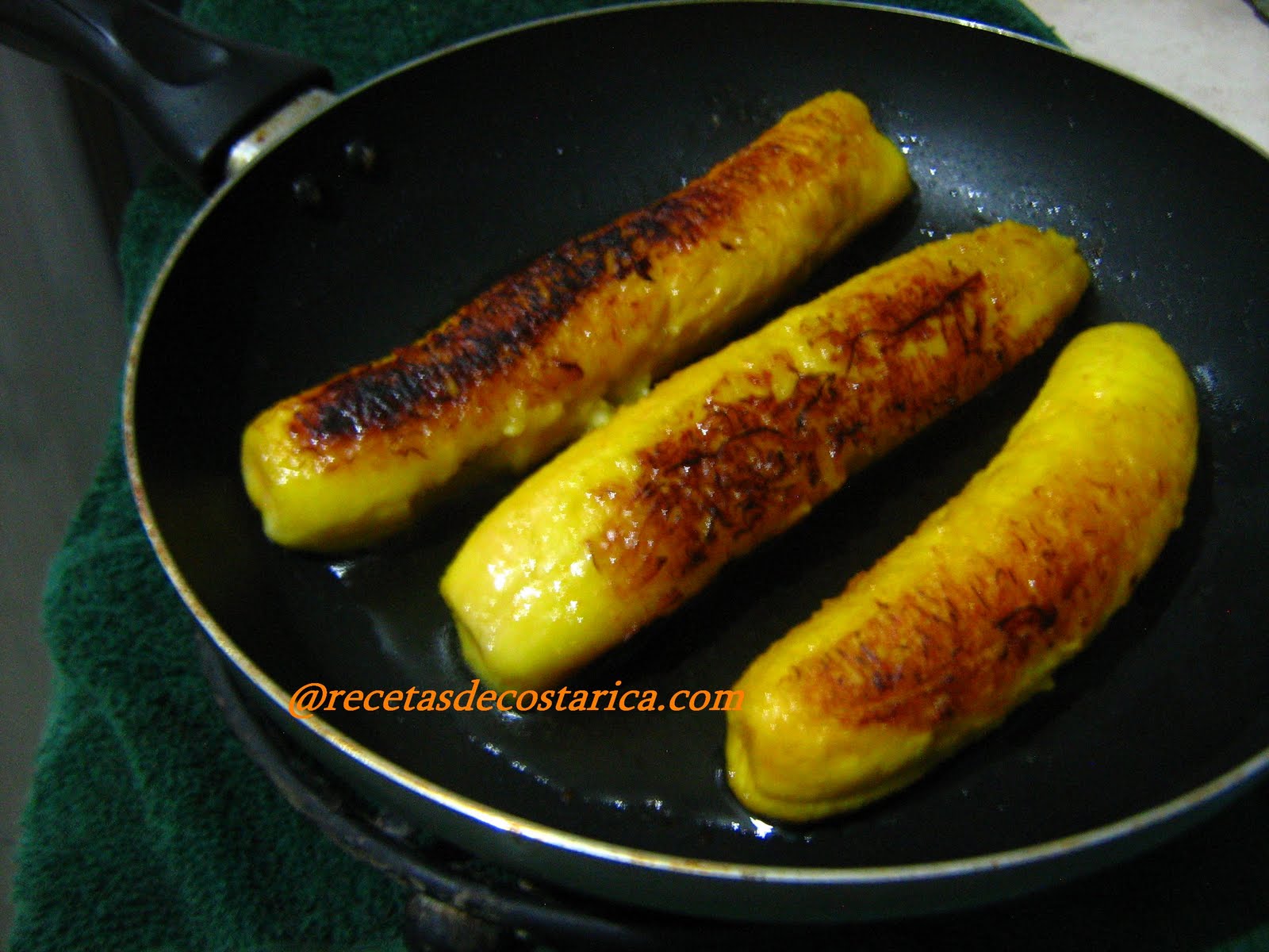 Cocina Costarricense: plátanos maduros asados Cocina Costarricense: plátanos maduros asados