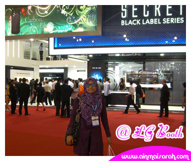 [ainmaisarah_lgbooth.jpg]