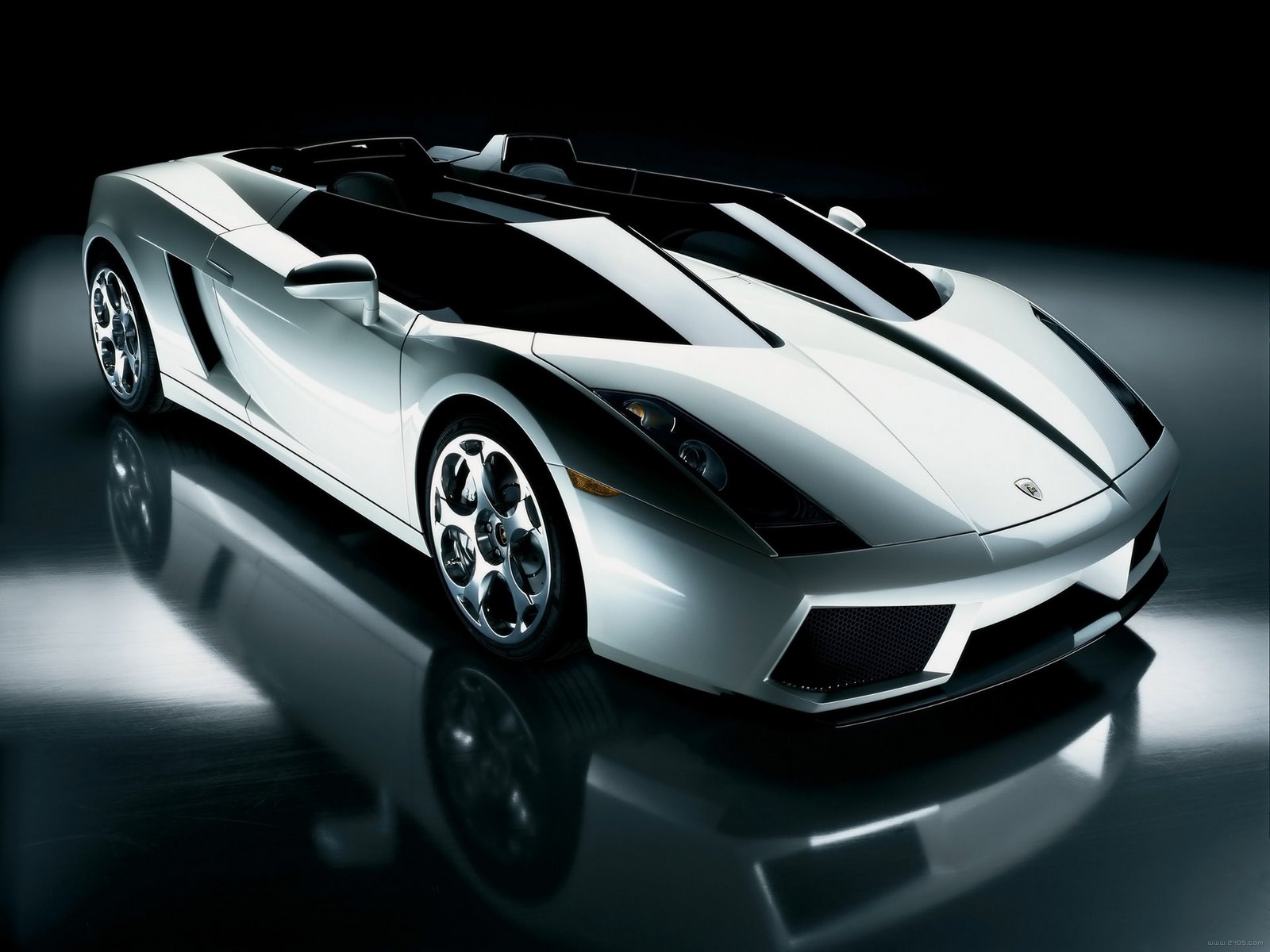 [Lamborghini_Concept_S,_2005.jpg]