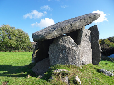 Tevethy Quoit Cornwall from the south