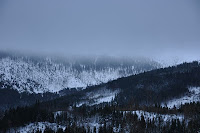 zamglone Karkonosze zima