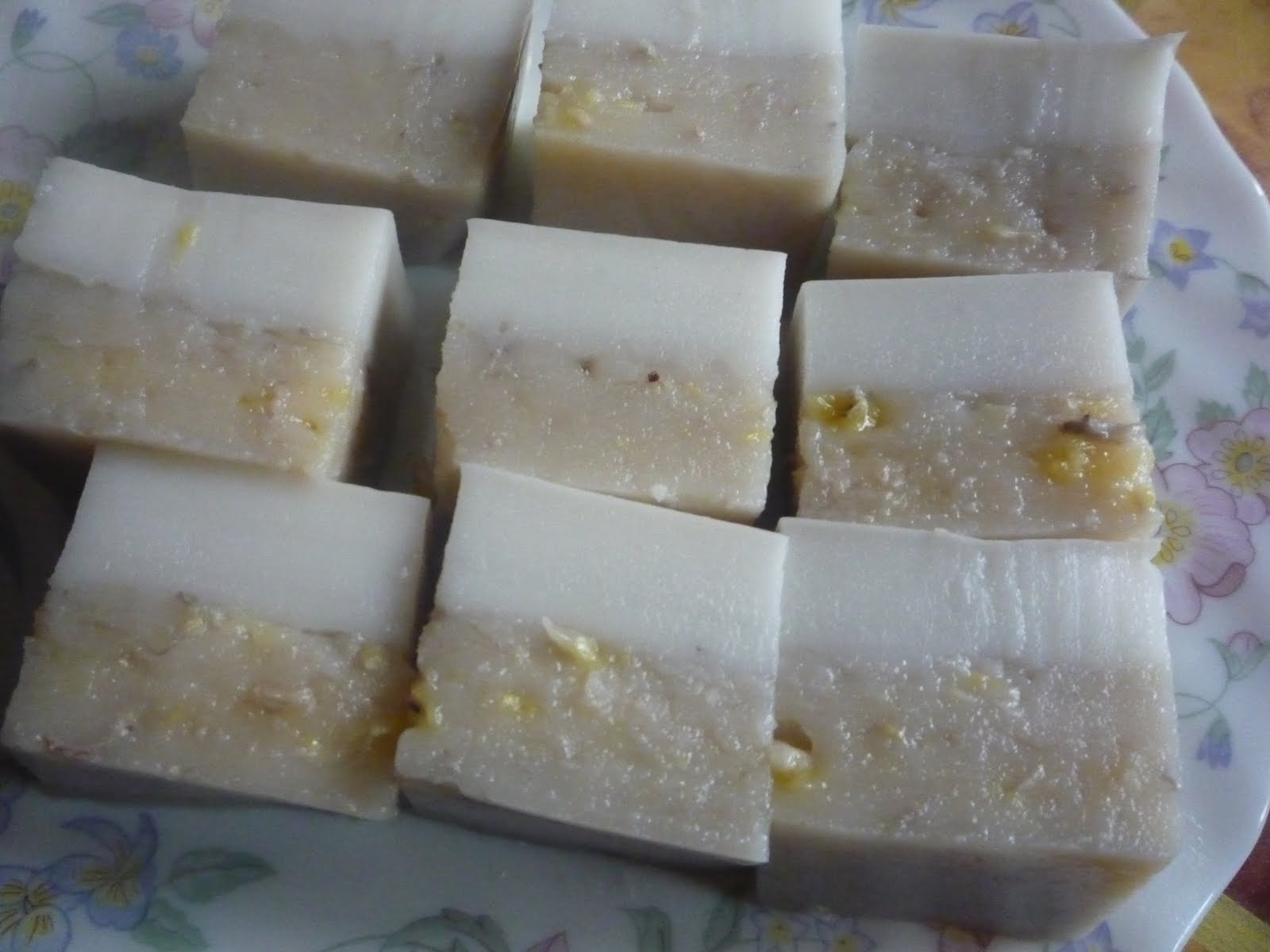 Kuih Orang Banjar  Mikonazol