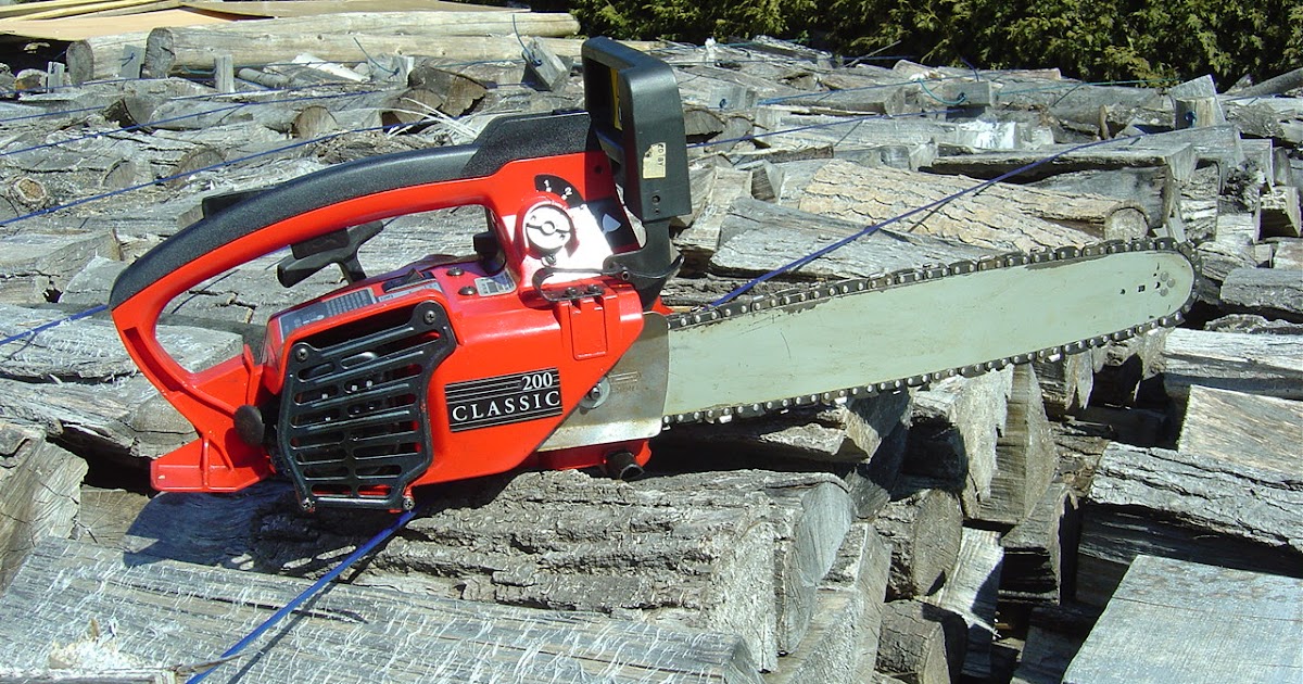 VINTAGE CHAINSAW COLLECTION: HOMELITE CLASSIC 200