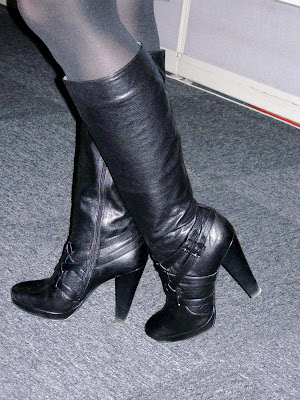 'the hell?: Hooker boots!