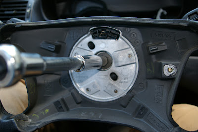 BMW Tutorials: E46 how to replace standard wheel with multifunctional wheel