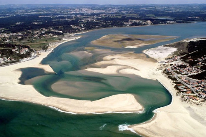 Aerial view of Foz do Arelho beach