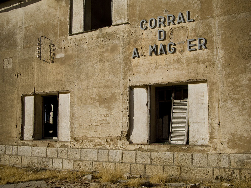 [Navia-Tren+de+Negrín+2.jpg]