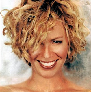Trendy Short Curly Hairstyles
