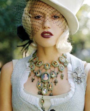 [gwen-stefani2.jpg]
