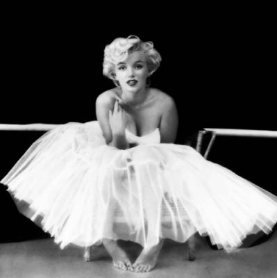 [Milton-H--Greene-Marilyn-Monroe---Ballet-Dancer-148389.jpg]