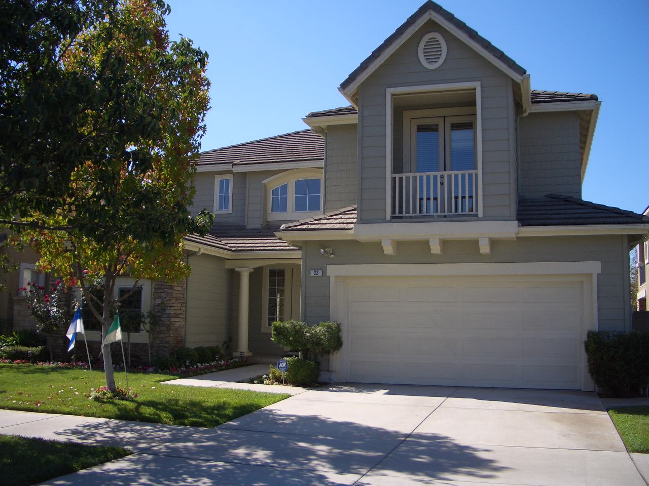 Buy in Buena Park Lakeside Home in Buena Park