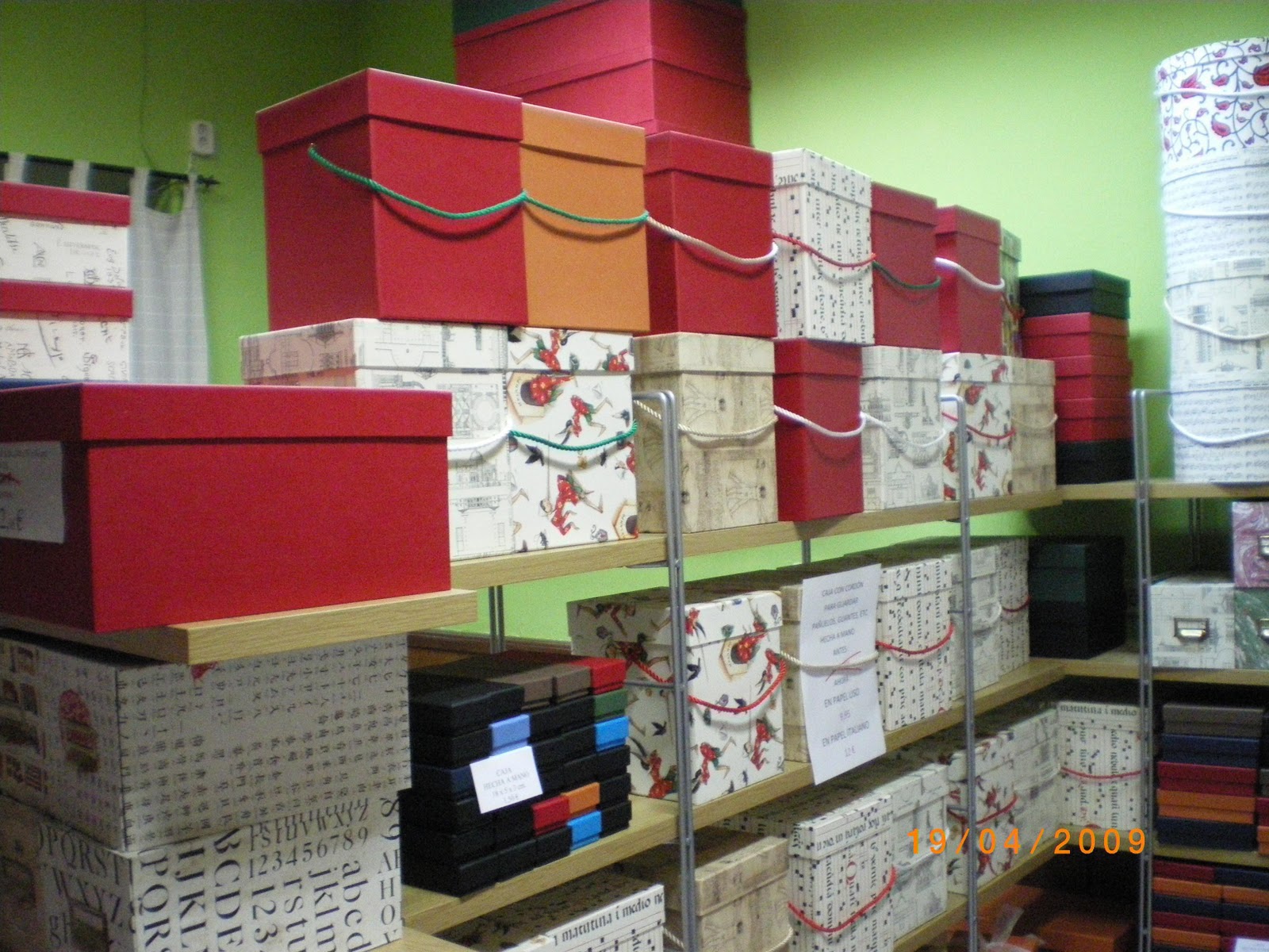 Cajas de Cartón a Medida: Cajas de Regalo de tienda