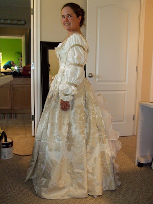 The Funky Seamstress: Amy's Renaissance Wedding Dress - Final Fitting ...