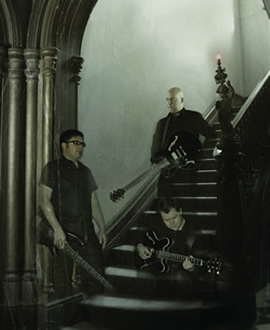 [R-2001773-1257844559.jpg]