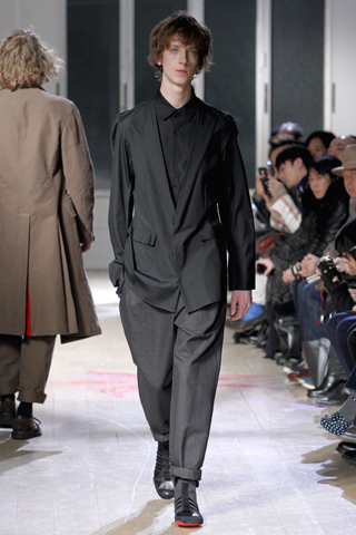 Esthétique et Conception Hommes: Yohji Yamamoto Menswear Fall 2011